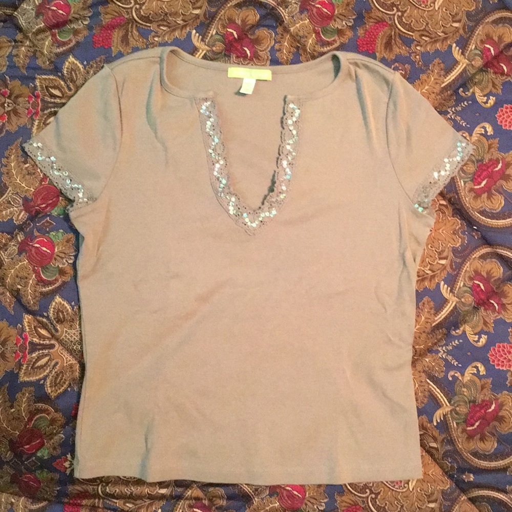 Sequin and lace embellished V-neck top - petite M